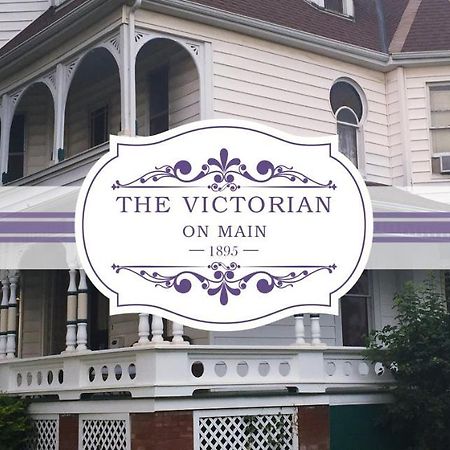 Bed and Breakfast The Victorian On Main Fairfield Экстерьер фото
